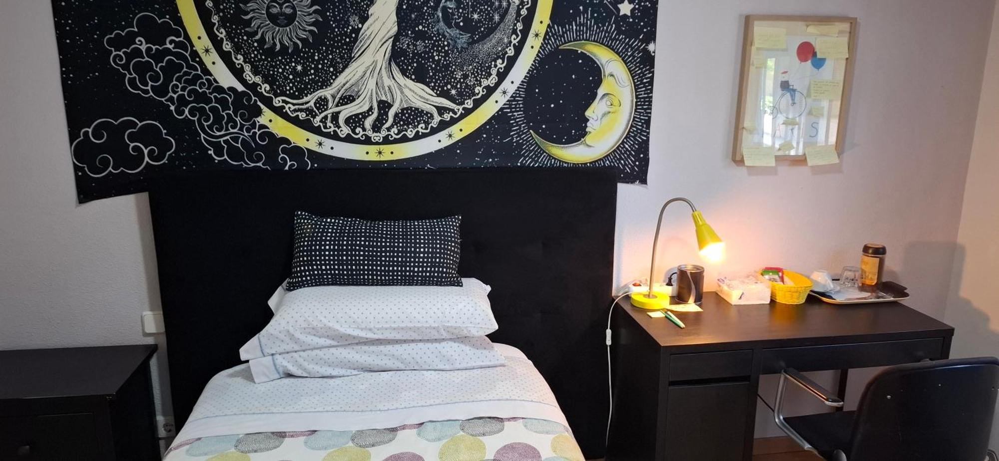 Habitaciones Individuales Wifi Tv Microondas Cerca Del Aeropuerto Madrid Habitacion Grande Wc Privado O Habitacion Pequena Wc Compartido Muy Tranquilas Bien Comunicadas Tren Metro Bus Facil Aparcamiento San Sebastián de los Reyes Εξωτερικό φωτογραφία
